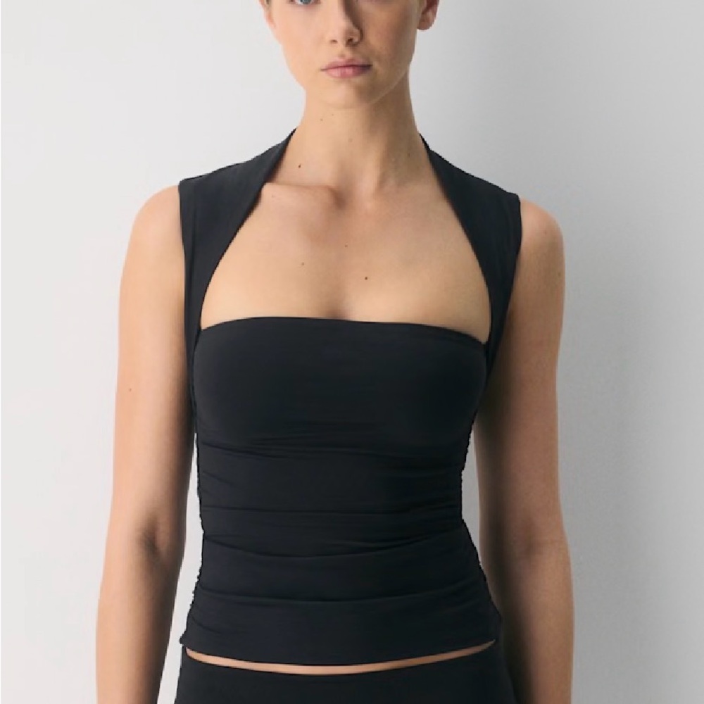 Aritzia Original Contour Flourish Top